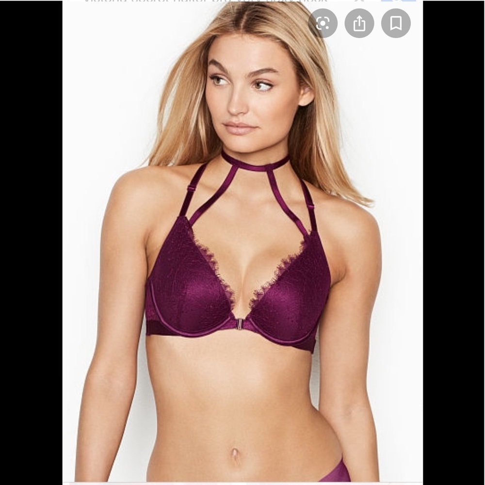 NWT Victoria’s Secret Lightly lined Plunge Bra-